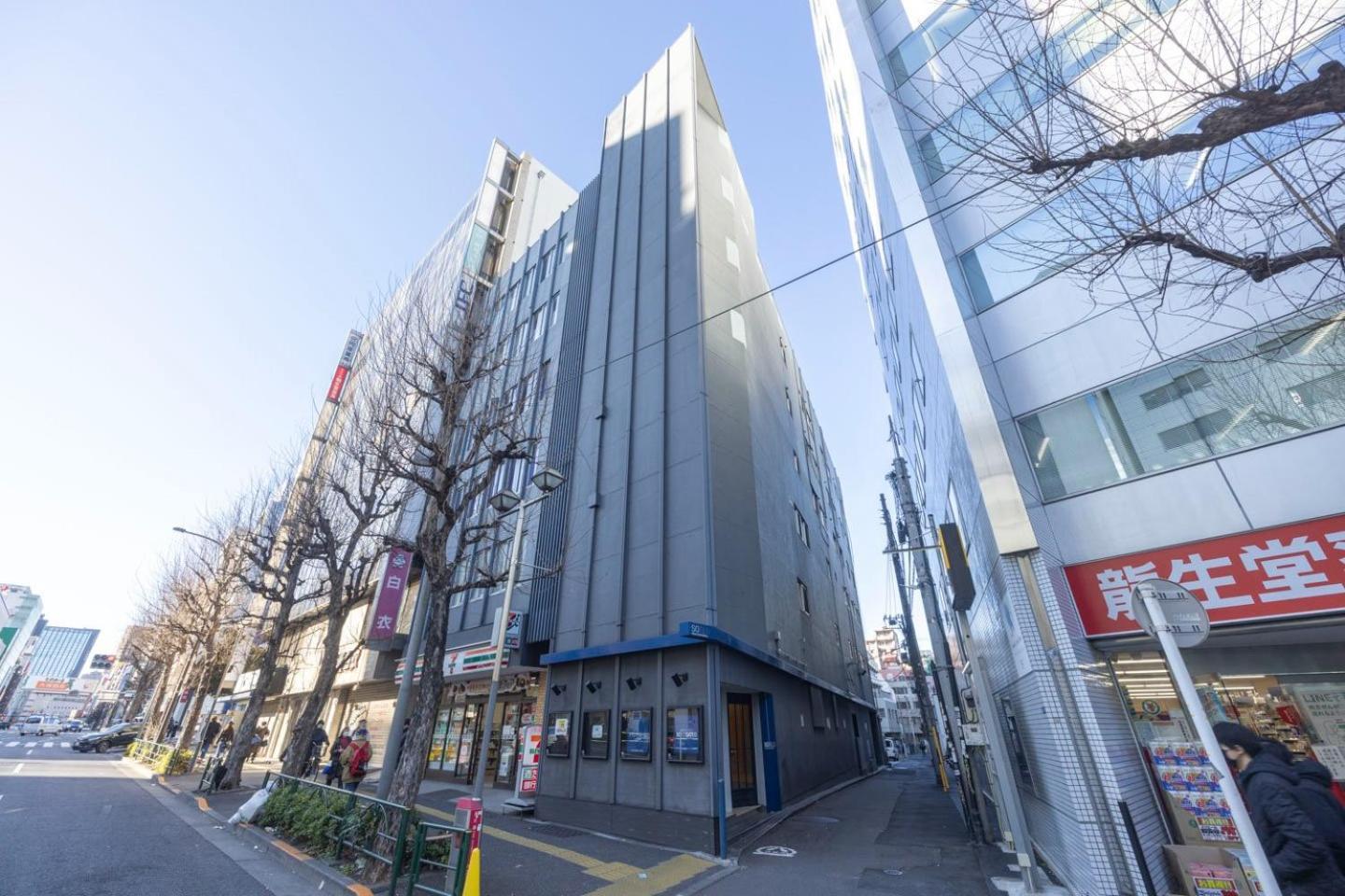Апартаменты Shinjuku Okada Building Токио Экстерьер фото